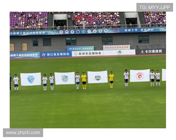 杭州足球队盯防策略分析及其对比赛结果的影响探讨 杭州足球队盯防策略分析及其对比赛结果的影响探讨