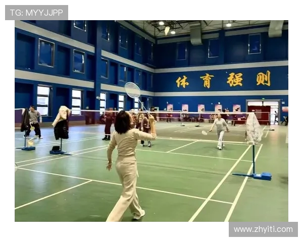 武汉羽毛球队的意识提升与团队精神探讨聚焦羽毛球运动发展 武汉羽毛球队的意识提升与团队精神探讨聚焦羽毛球运动发展