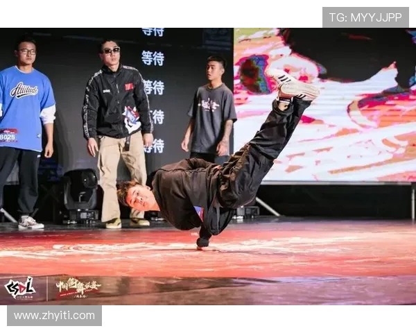 武汉街舞队的反击之路:荣耀与挑战交织的舞台故事 武汉街舞队的反击之路:荣耀与挑战交织的舞台故事